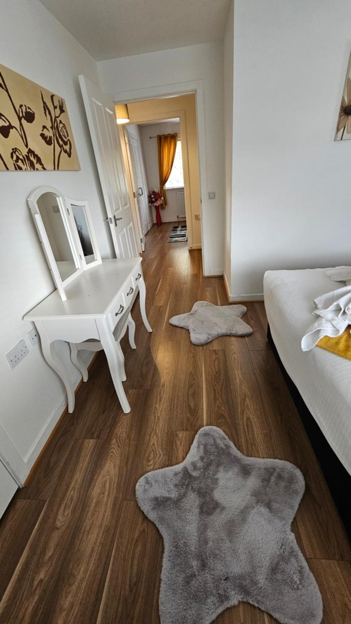 Silverburn New House With Free Parking And Nice Garden Glasgow Exteriér fotografie